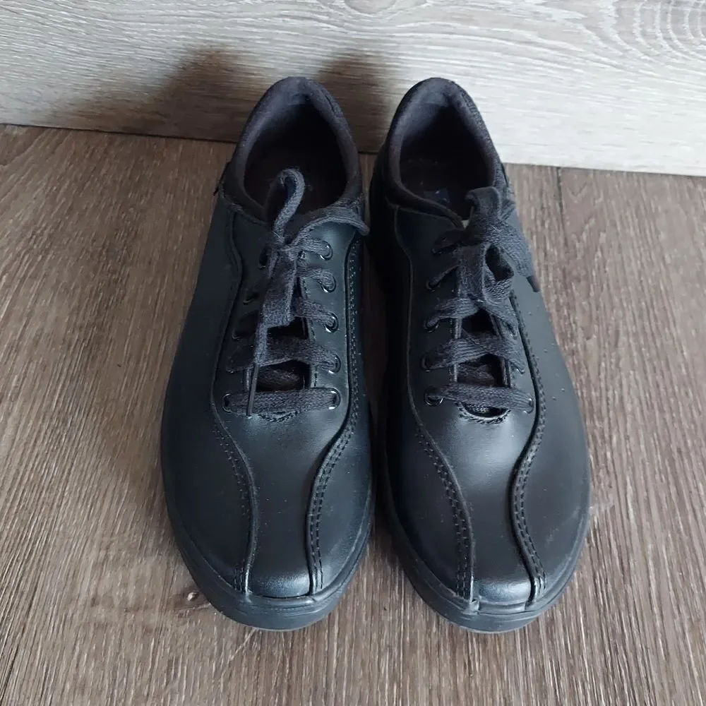 Keds Women's Leather Lace Up Black Sneaker Shoe Size 6